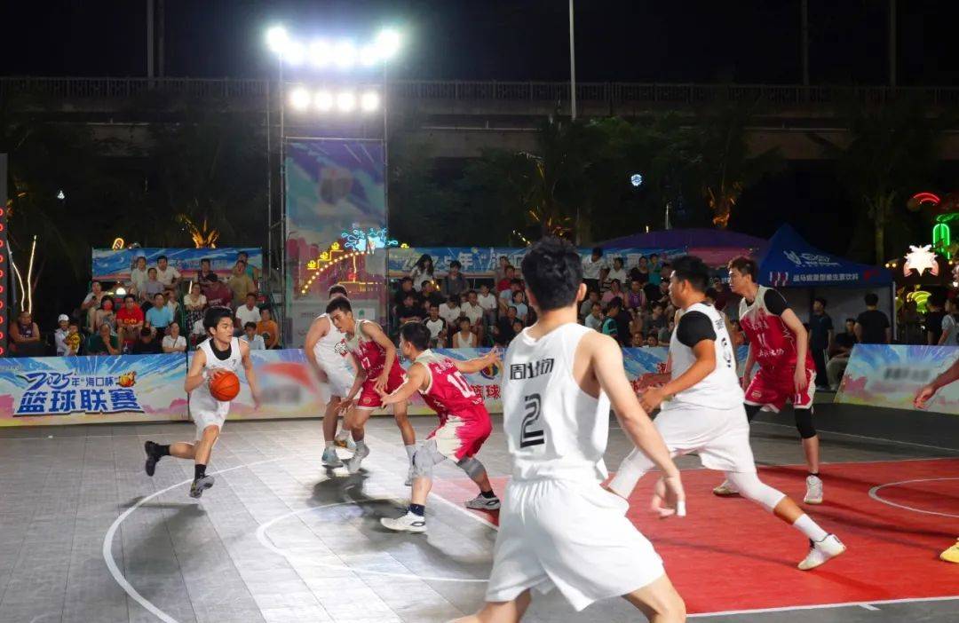 包含中国篮球职业赛事热火朝天,精彩竞技吸引无数目光的词条 包含中国篮球职业赛事热火朝天,精彩竞技吸引无数目光的词条