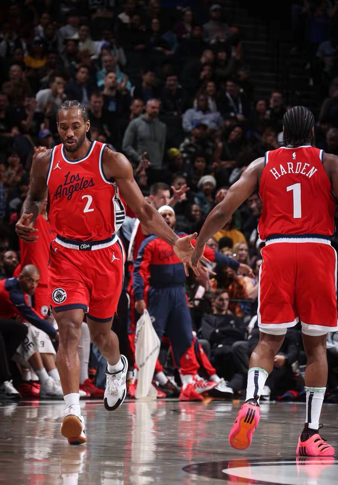 开运体育注册-关于快船气势如虹!莱昂纳德逆袭带领球队的信息