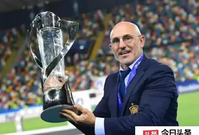 顶级球星连续破门,助球队取胜 顶级球星连续破门,助球队取胜