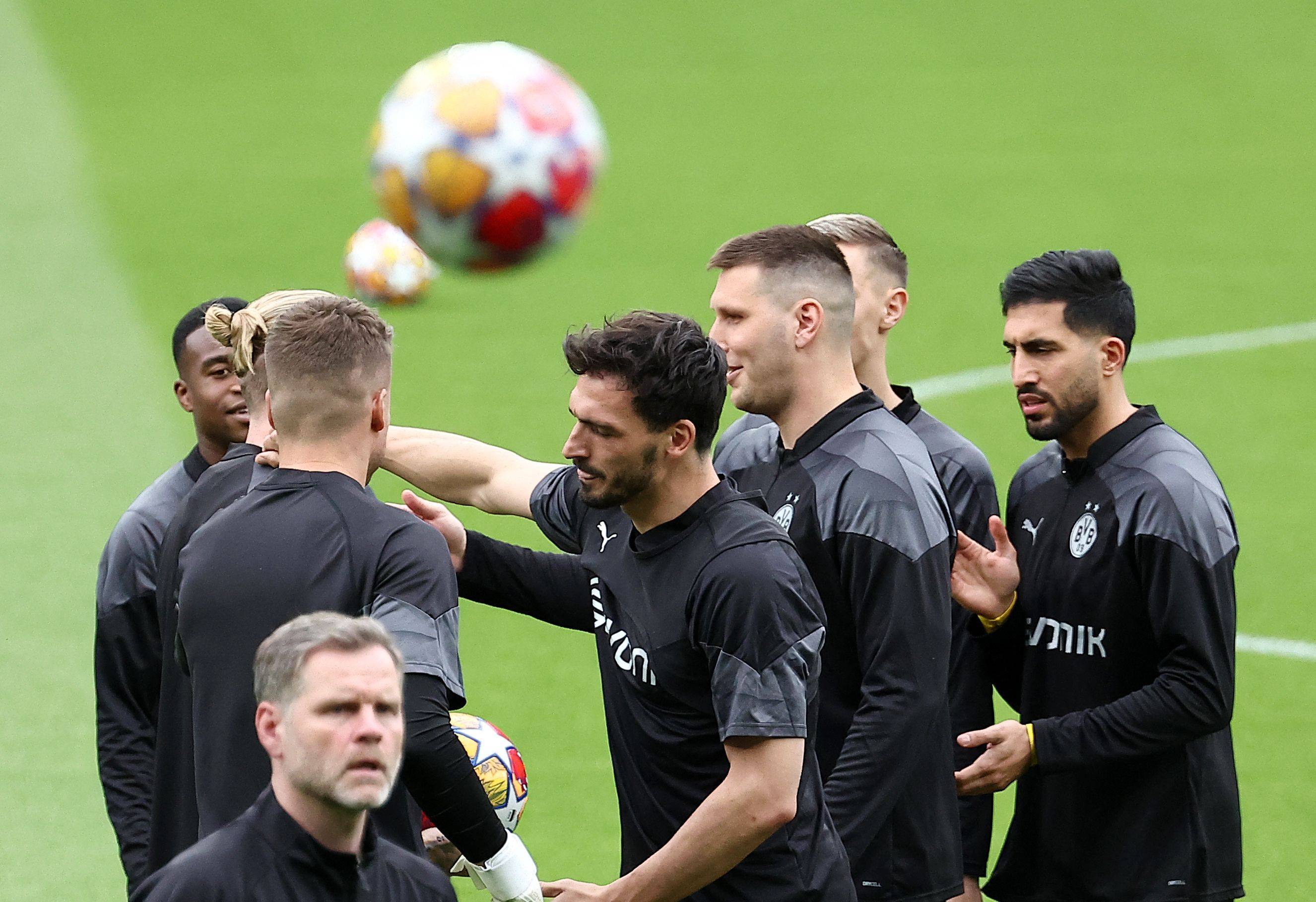 多特蒙德主场不敌对手,遭遇连败 多特蒙德主场不敌对手,遭遇连败