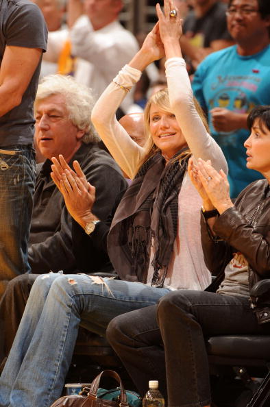 开运体育链接-NBA球员擅闯歌坛，粉丝掌声不断喝彩