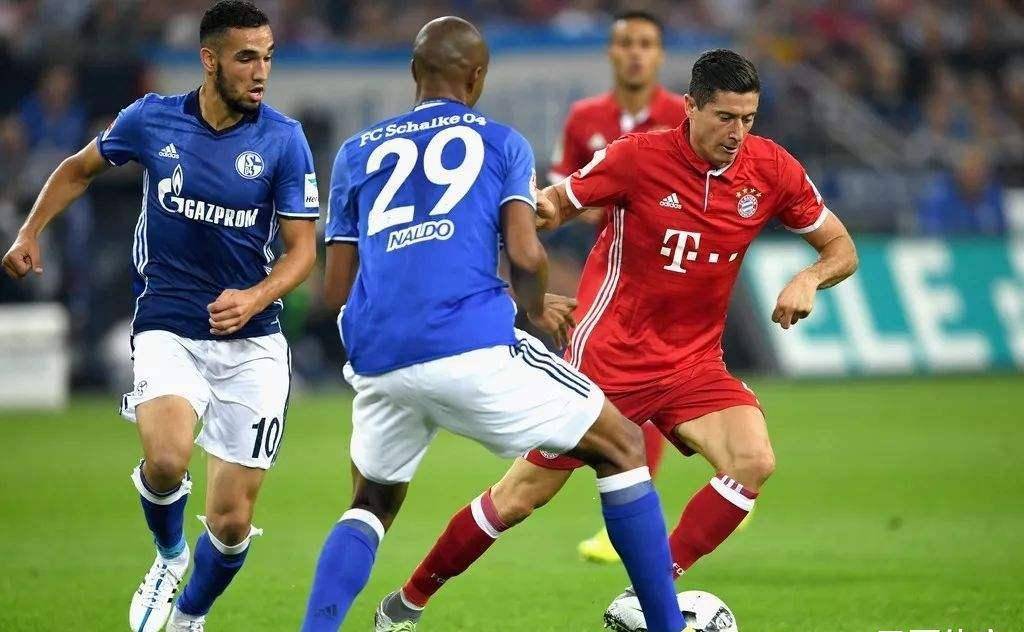 双方实力悬殊,比赛结果毫无悬念 双方实力悬殊,比赛结果毫无悬念