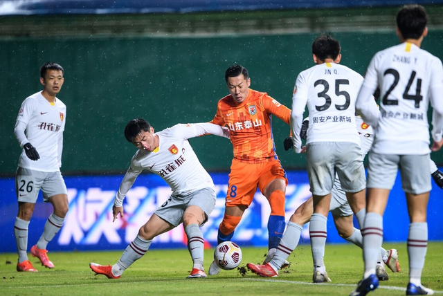 开运体育官方登录入口-包含西亚劲旅遭遇意外失利,球迷唏嘘不已的词条